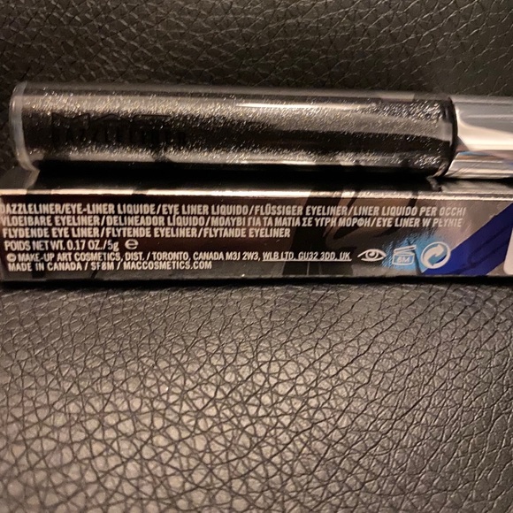 MAC Dazzleliner (Eye) A Little Moonlight - Picture 2 of 3